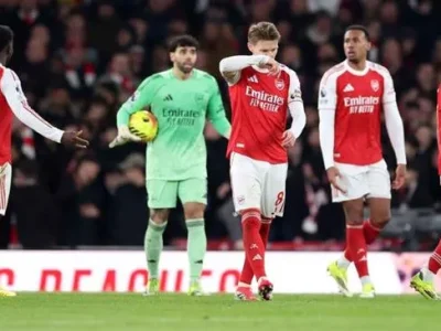 John Terry Cười Nhạo Arsenal, Kỷ Lục Phòng Ngự Huyền Thoại Của Chelsea Vẫn ‘Bất Khả Xâm Phạm’