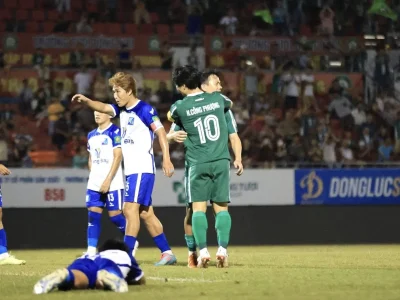 Công Phượng ghi bàn ngay trận tái xuất, Trường Tươi Đồng Nai đè bẹp Khánh Hòa để vững ngôi đầu