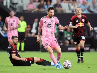 Cơn Mưa Bàn Thắng: Inter Miami Đại Thắng NY Red Bulls 4-1 Trong Trận Cầu Kịch Tính