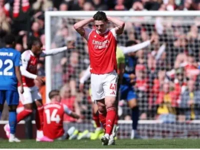 Owen Hargreaves ‘chỉ điểm’ 2 ngôi sao Arsenal duy nhất thi đấu đúng phong độ, Pháo thủ thảm bại trước Bournemouth