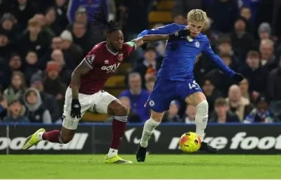 Sốc: Cựu sao Chelsea khuyên Rosenior 'đá' Garnacho ra khỏi đội hình chính 1