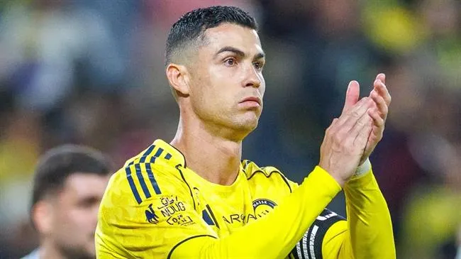 Cựu sao MU gợi ý Ronaldo tới MLS tái ngộ Messi 1