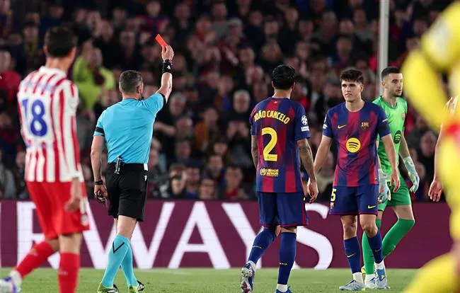 Rashford chỉ trích trọng tài sau trận Barca thua Atletico Madrid